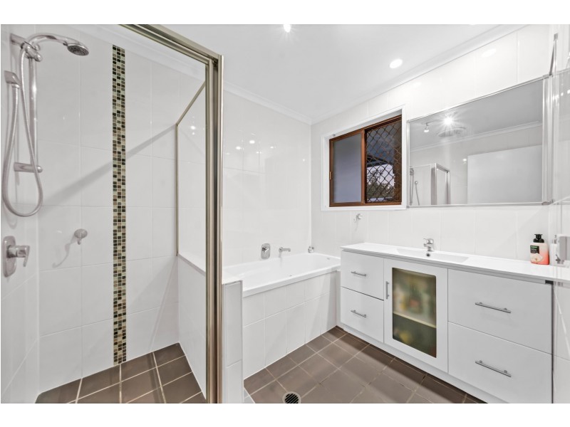 5 Dugandan Street, Nerang QLD 4211
