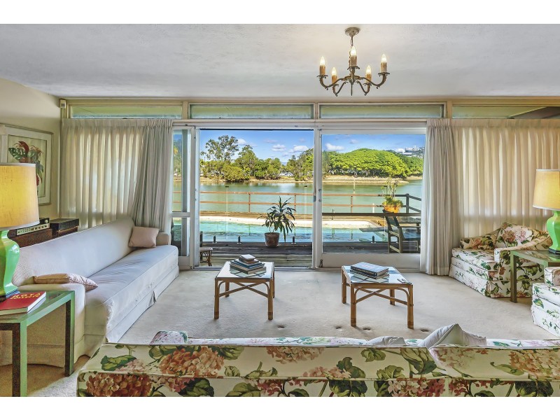 205 Stanhill Drive, Surfers Paradise QLD 4217