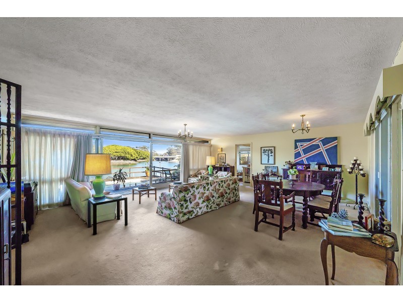 205 Stanhill Drive, Surfers Paradise QLD 4217