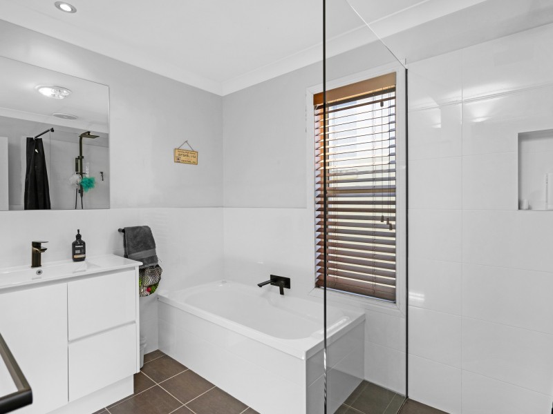 3/13 North Shore Avenue, Varsity Lakes QLD 4227