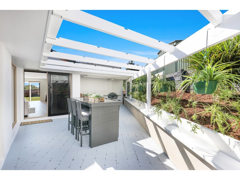 12 Bellbrook Close, Robina QLD 4226