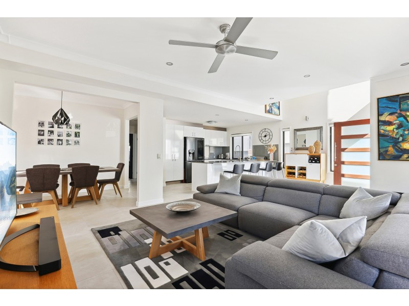 3/12 Winton Terrace, Varsity Lakes QLD 4227