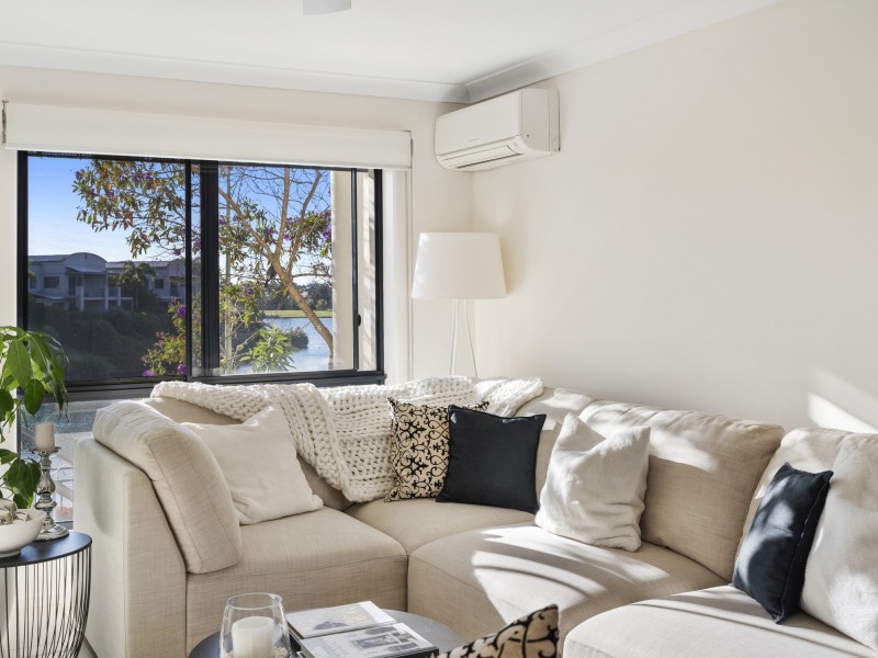 42/85 Palm Meadows Drive, Carrara QLD 4211