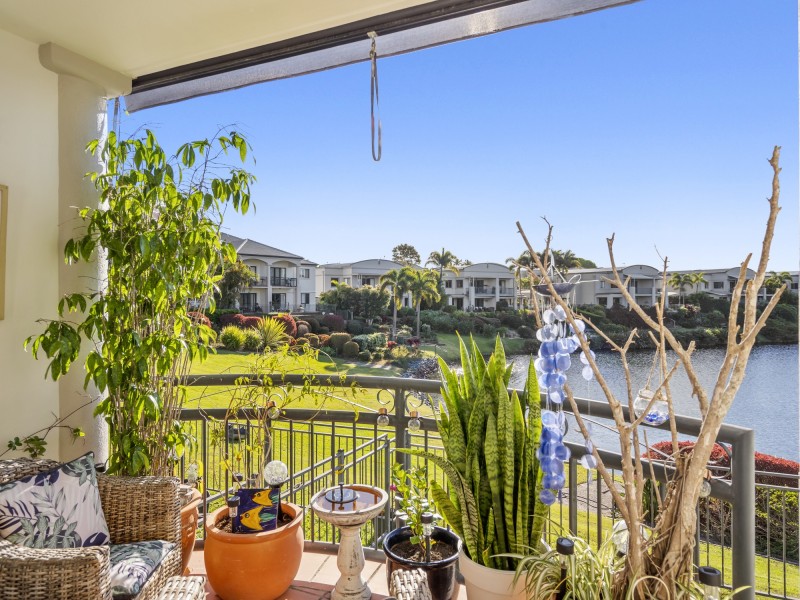 42/85 Palm Meadows Drive, Carrara QLD 4211