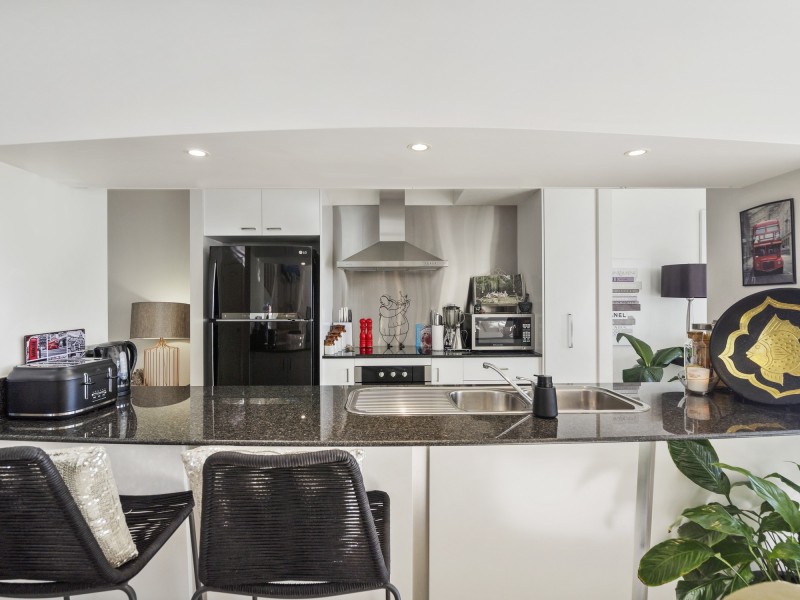 42/85 Palm Meadows Drive, Carrara QLD 4211