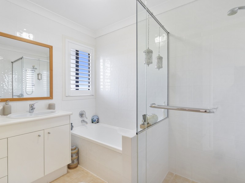 42/85 Palm Meadows Drive, Carrara QLD 4211