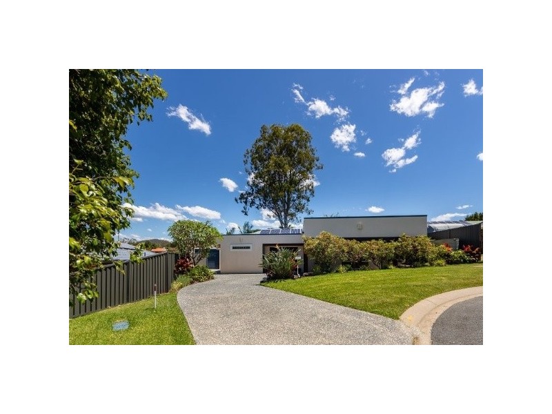8 Soma Court, Mudgeeraba QLD 4213
