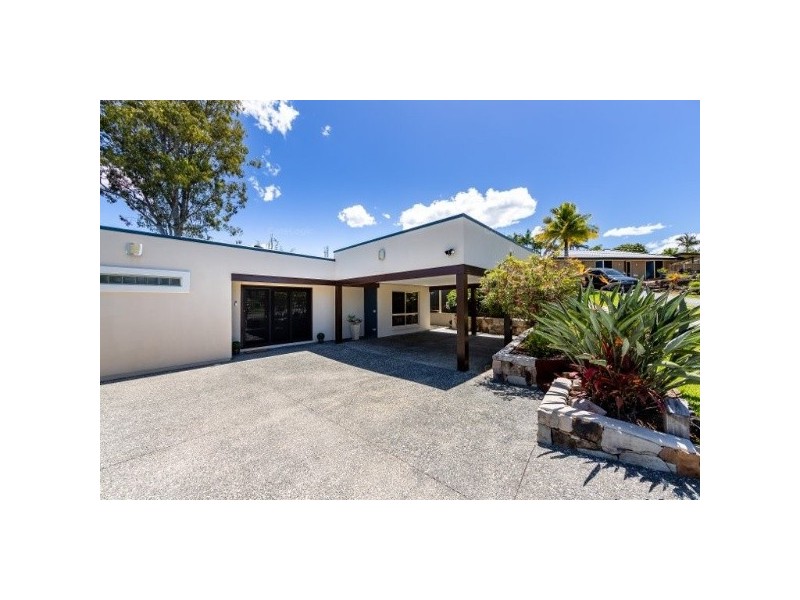 8 Soma Court, Mudgeeraba QLD 4213