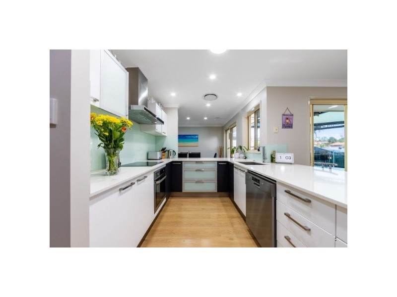 8 Soma Court, Mudgeeraba QLD 4213