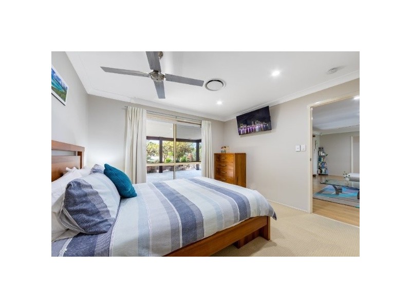 8 Soma Court, Mudgeeraba QLD 4213