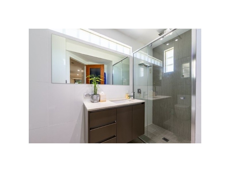 8 Soma Court, Mudgeeraba QLD 4213