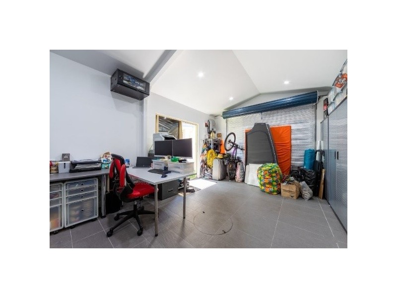 8 Soma Court, Mudgeeraba QLD 4213