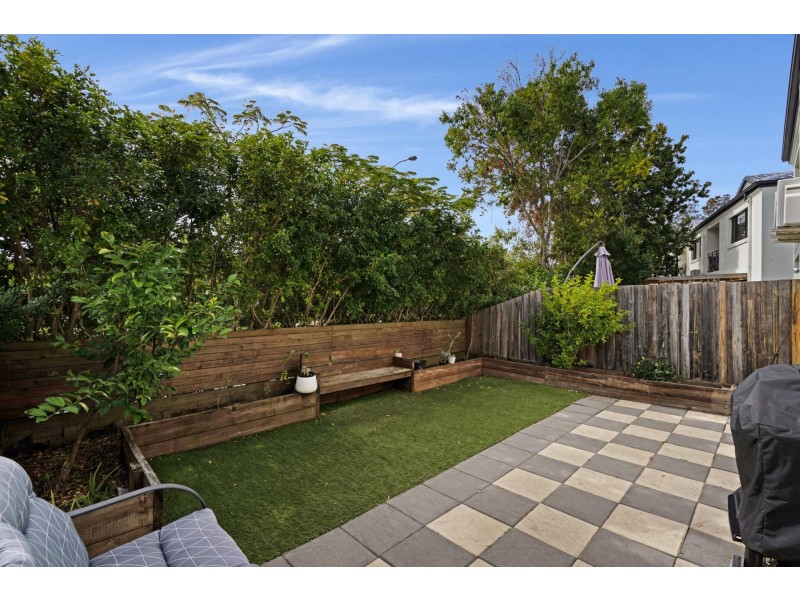 13/2 Concord Circuit, Robina QLD 4226