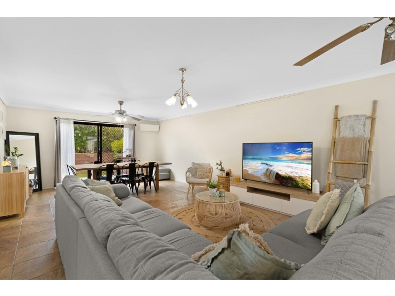 13/2 Concord Circuit, Robina QLD 4226