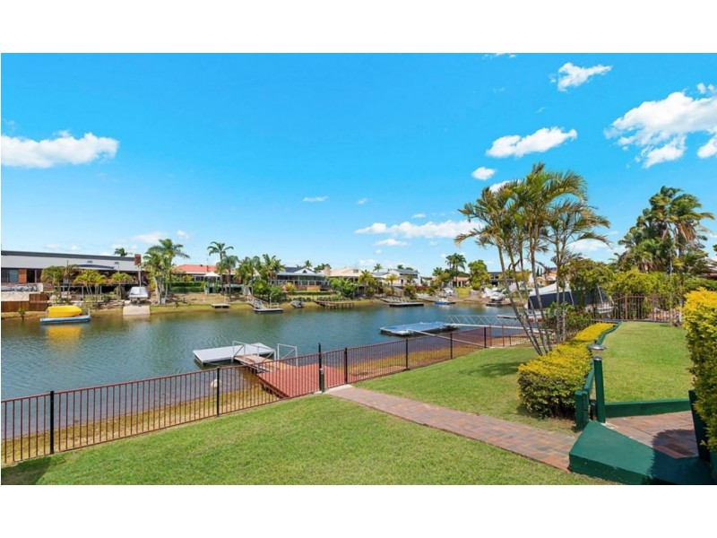 71 Witt Avenue, Carrara QLD 4211