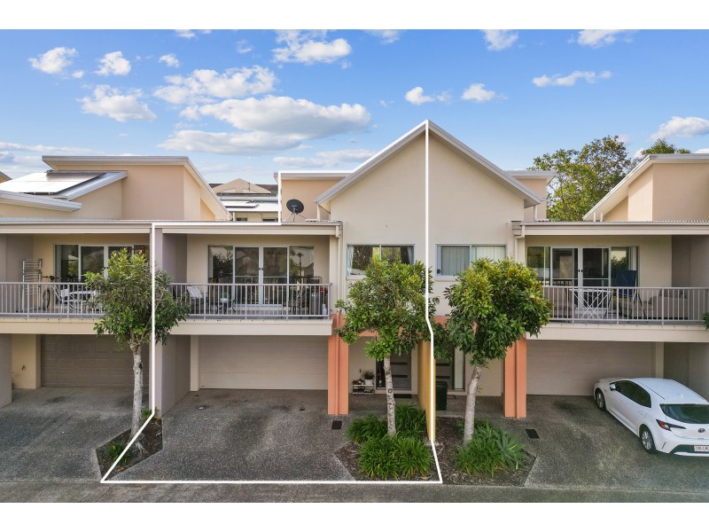 108/19 Carina Peak Drive, Varsity Lakes QLD 4227