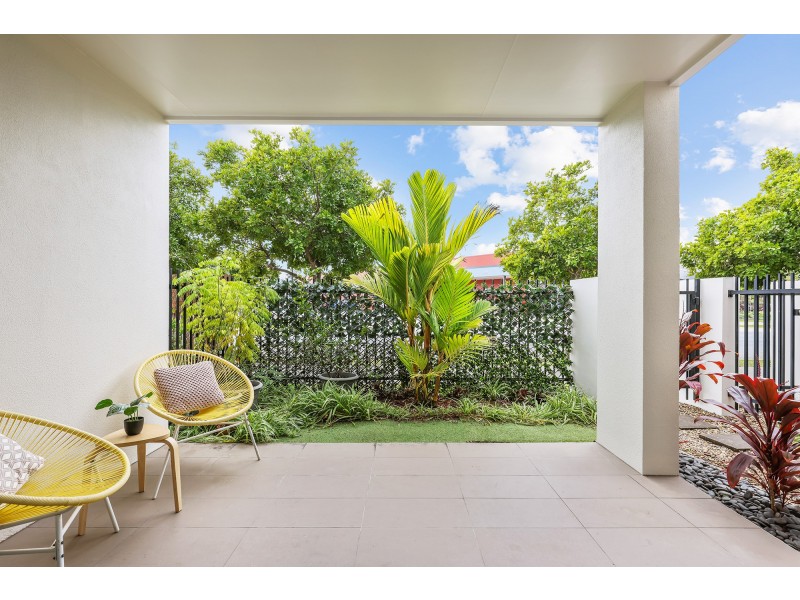 9/2 Emily Way, Varsity Lakes QLD 4227