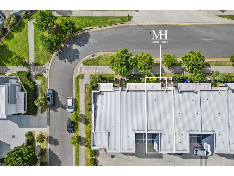 9/2 Emily Way, Varsity Lakes QLD 4227