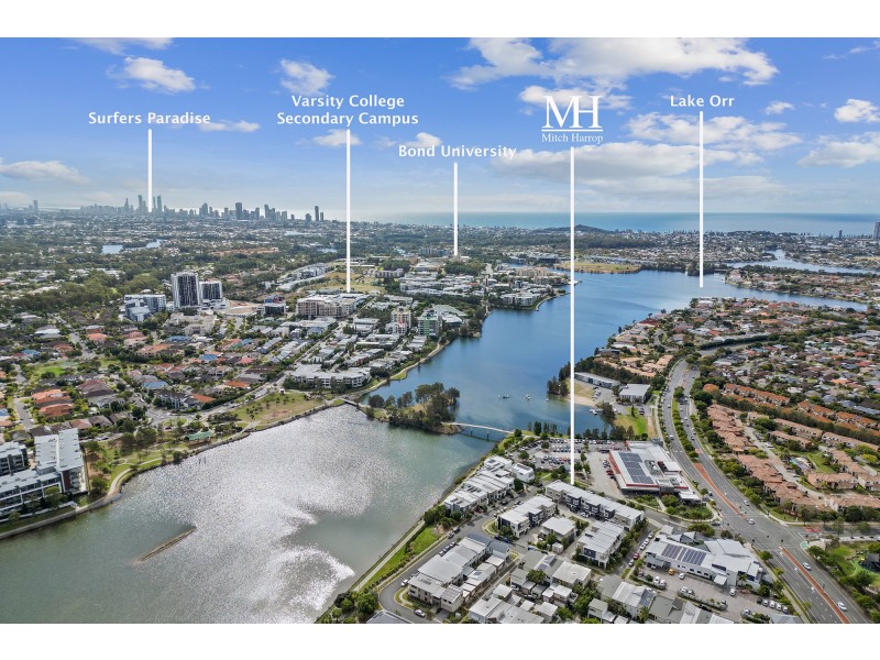9/2 Emily Way, Varsity Lakes QLD 4227