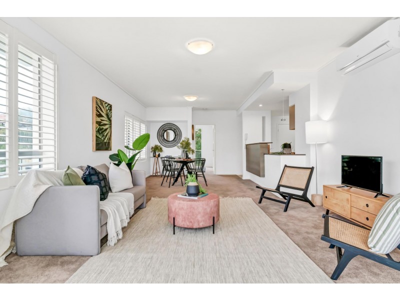 8/15 Laver Drive, Robina QLD 4226