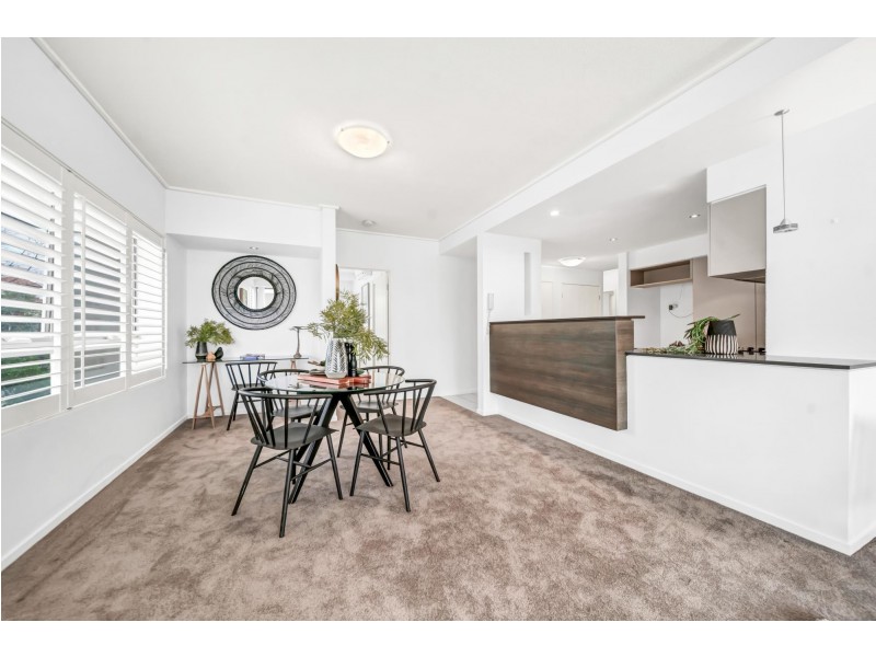 8/15 Laver Drive, Robina QLD 4226