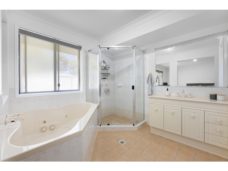 2 Camphor Wood Court, Robina QLD 4226