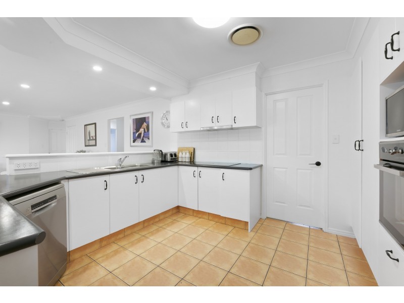 2 Camphor Wood Court, Robina QLD 4226