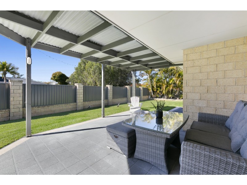 2 Camphor Wood Court, Robina QLD 4226