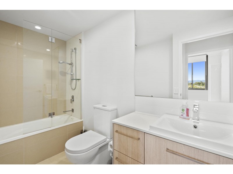 225/1-25 Parnell Boulevard, Robina QLD 4226