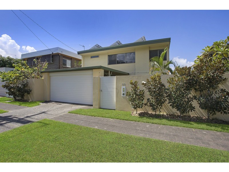 11 Sonia Street, Miami QLD 4220