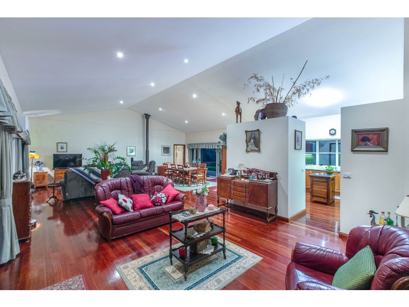 40 Needham Road, Luscombe QLD 4207