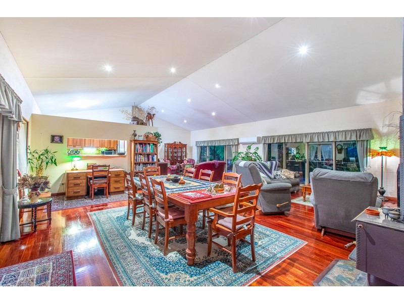 40 Needham Road, Luscombe QLD 4207