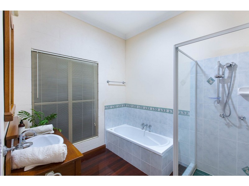 40 Needham Road, Luscombe QLD 4207