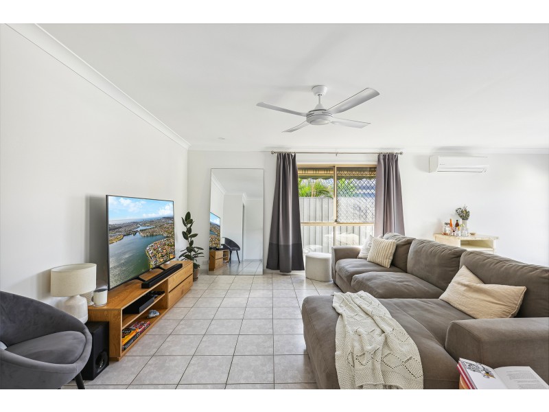 2/7 Dartmouth Court, Varsity Lakes QLD 4227