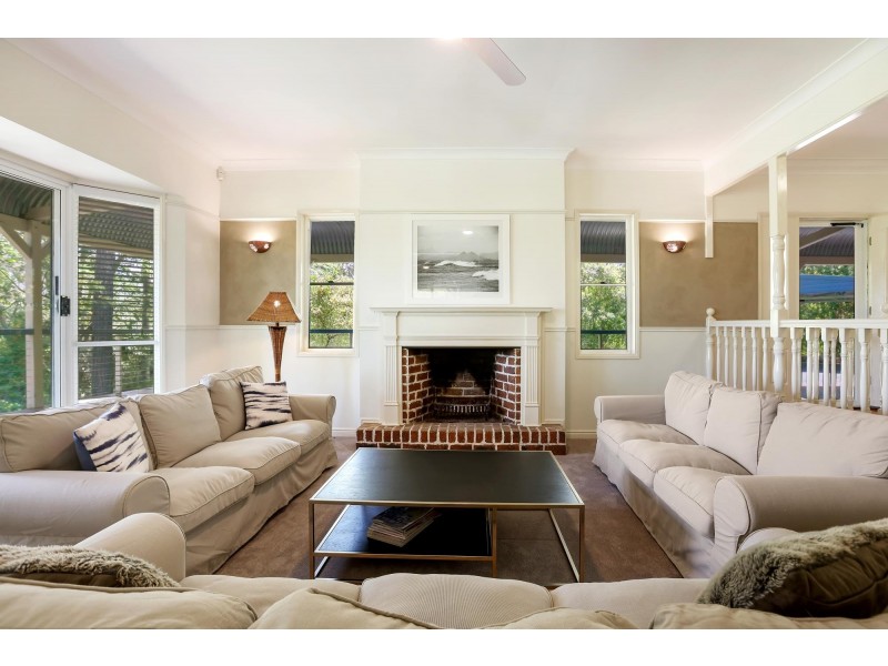 44 Harry Mills Drive, Worongary QLD 4213