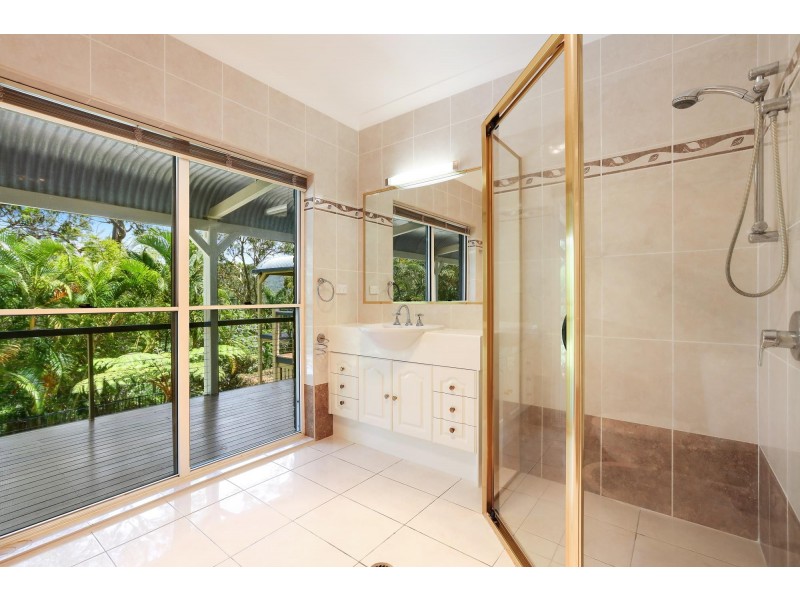 44 Harry Mills Drive, Worongary QLD 4213