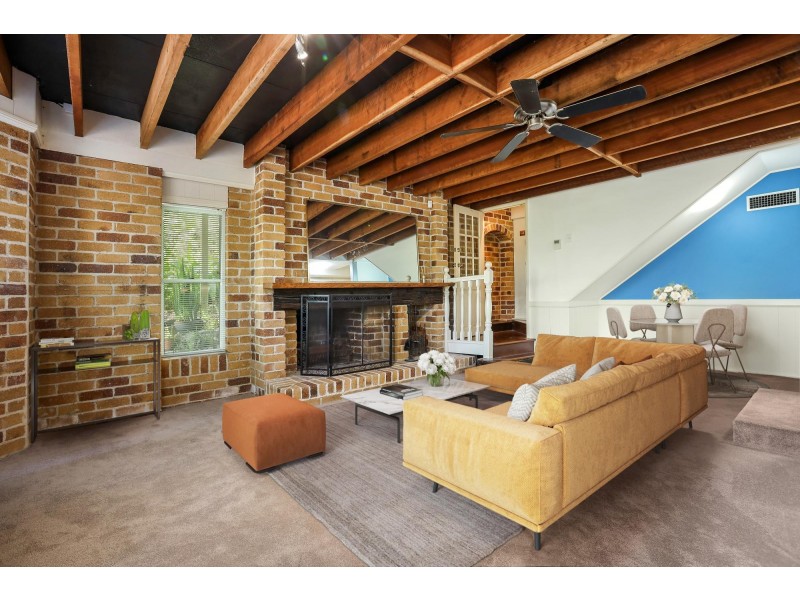 44 Harry Mills Drive, Worongary QLD 4213