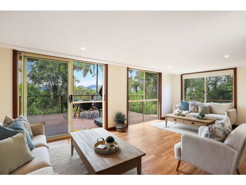 136 Strawberry Road, Bonogin QLD 4213