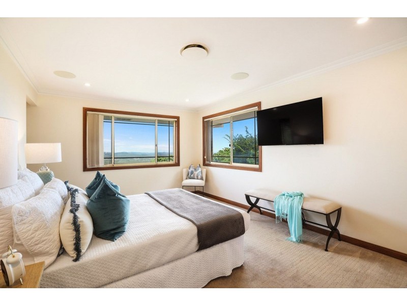 136 Strawberry Road, Bonogin QLD 4213