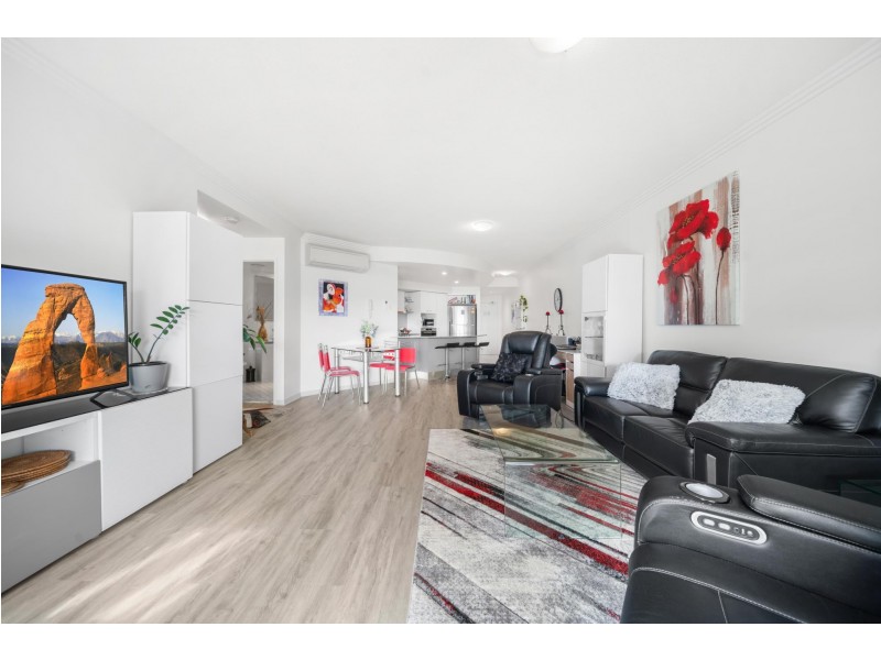 89/251 Varsity Parade, Varsity Lakes QLD 4227