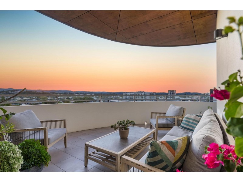 602/10 Third Avenue, Palm Beach QLD 4221