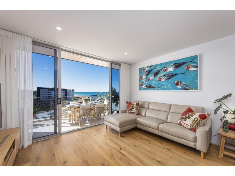 602/10 Third Avenue, Palm Beach QLD 4221