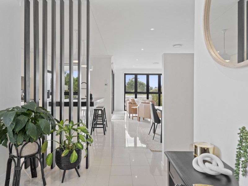 24 Peninsula Drive, Robina QLD 4226