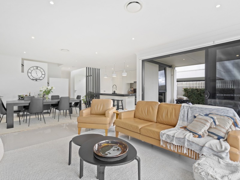 24 Peninsula Drive, Robina QLD 4226