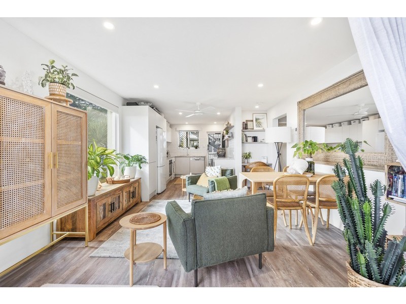 16/8-12 Marine Parade, Miami QLD 4220