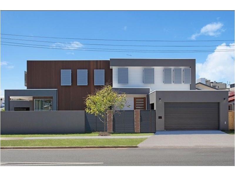 2/14 Nundah Avenue, Miami QLD 4220