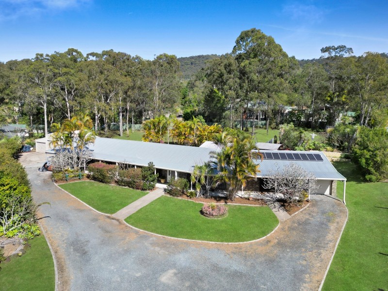 4 Frank Burg Court, Worongary QLD 4213