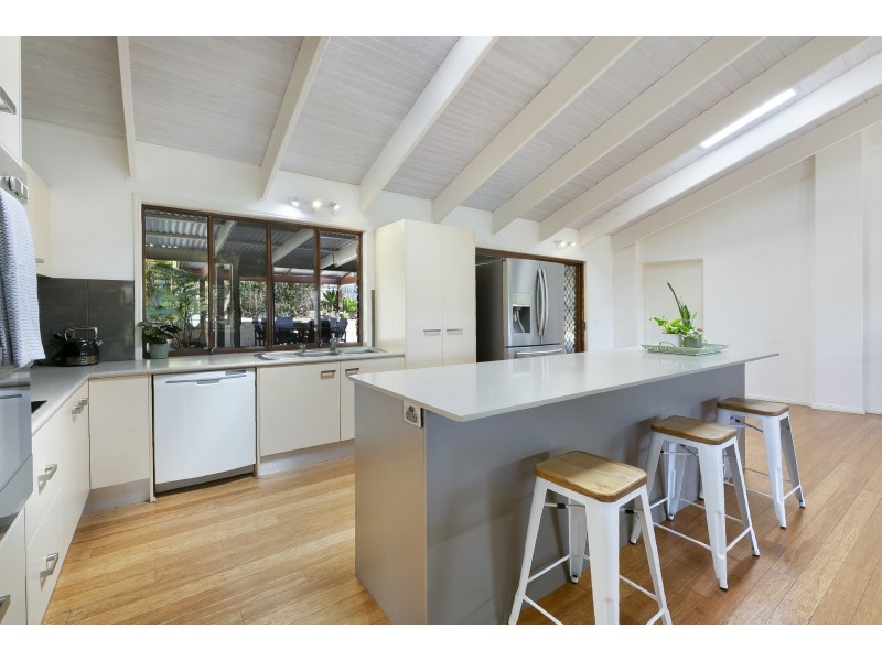 4 Frank Burg Court, Worongary QLD 4213