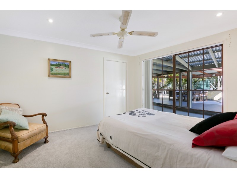 4 Frank Burg Court, Worongary QLD 4213