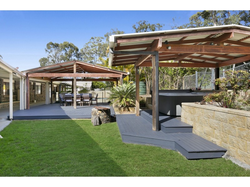 4 Frank Burg Court, Worongary QLD 4213